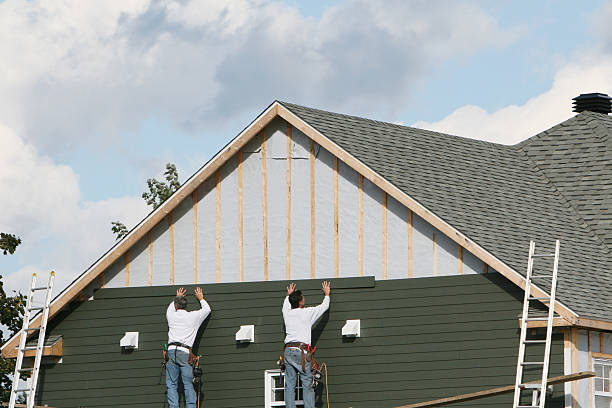 Professional Wood Siding technician working in Saint Louisville, OH